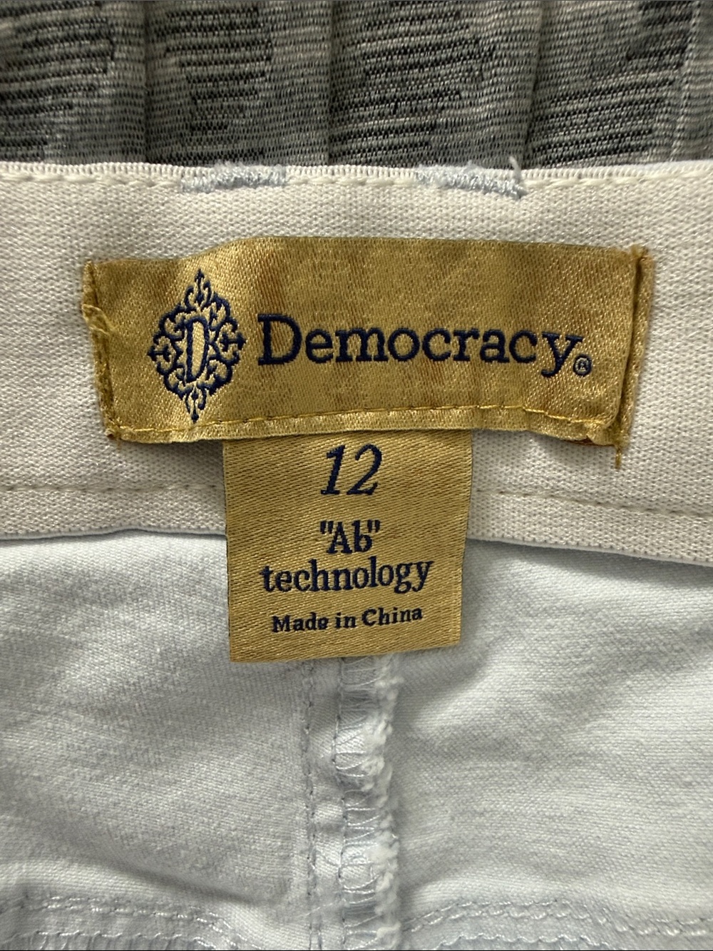 Democracy “Ab” Technology Light Blue Camo Shorts - Picture 2 of 8